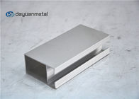 El aluminio de la plata del corte de la precisión sacó las formas para la decoración
