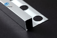 La teja cuadrada de aluminio del borde 6063 arregla el ajuste de la transición de Multifeatured de la dureza 8HW