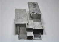 Muela los marcos de puerta de aluminio acabados 6063/6005 T5 con el amortiguamiento artificial
