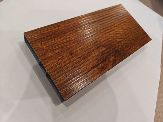 6063 Perfiles de extrusión de aluminio con grano de madera con textura hechos a medida